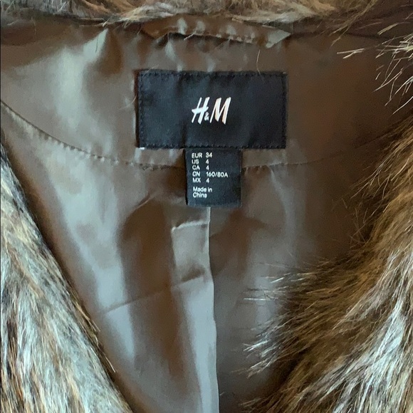 Faux fur coat! - Picture 2 of 5